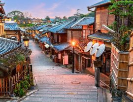 Lais Puzzle - Kyoto, Japan in der Abenddämmerung in Higashiyama - 1.000 Teile