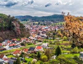 Lais Puzzle - Blick auf Dahn im Wasgau - 1.000 Teile