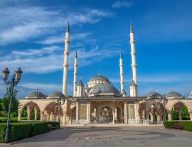 Lais Puzzle - Blick auf die Moschee Herz von Tschetschenien. Grosny, Tschetschenische Republik - 1.000 Teile