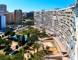 Lais Puzzle - Hochhäuser von San Juan de Alicante - 1.000 Teile