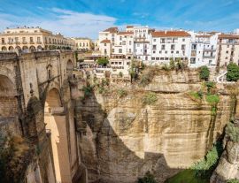 Lais Puzzle - Blick auf die Altstadt an der Tajo-Schlucht in Ronda. Andalusien, Spanien - 1.000 Teile