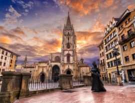 Lais Puzzle - Oviedo, Asturien, antike gotische Kathedrale - 1.000 Teile