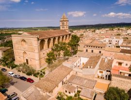 Lais Puzzle - Kirche von Sant Pere, Petra, Mallorca - 1.000 Teile