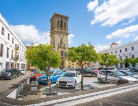 Lais Puzzle - Basilika Santa Maria auf der Plaza del Cabildo - Arcos de la Frontera, Cadiz, Spanien - 1.000 Teile