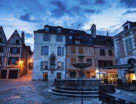 Lais Puzzle - Auxerre, Burgund, Frankreich - 1.000 Teile