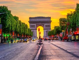 Lais Puzzle - Champs-Elysées und Arc de Triomphe am Abend in Paris, Frankreich - 1.000 Teile