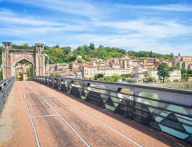 Lais Puzzle - Fußgängerbrücke nach Trevoux, Frankreich - 1.000 Teile