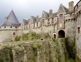 Lais Puzzle - Schloss von Rohan, Pontivy, Bretagne, Frankreich - 1.000 Teile