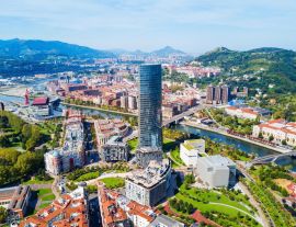 Lais Puzzle - Bilbao Panoramablick aus der Luft. Bilbao ist die größte Stadt im Baskenland in Nordspanien - 1.000 Teile