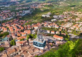 Lais Puzzle - Blick vom Mount Titano, San Marino, auf die Seilbahn - 100, 200, 500 & 1.000 Teile