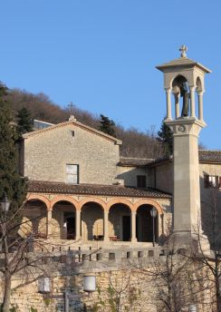 Lais Puzzle - Kirche Saint Quirino in San Marino - 100 & 200 Teile