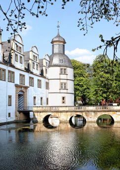 Lais Puzzle - Schloss Neuhaus bei Paderborn - 100, 200, 500 & 1.000 Teile